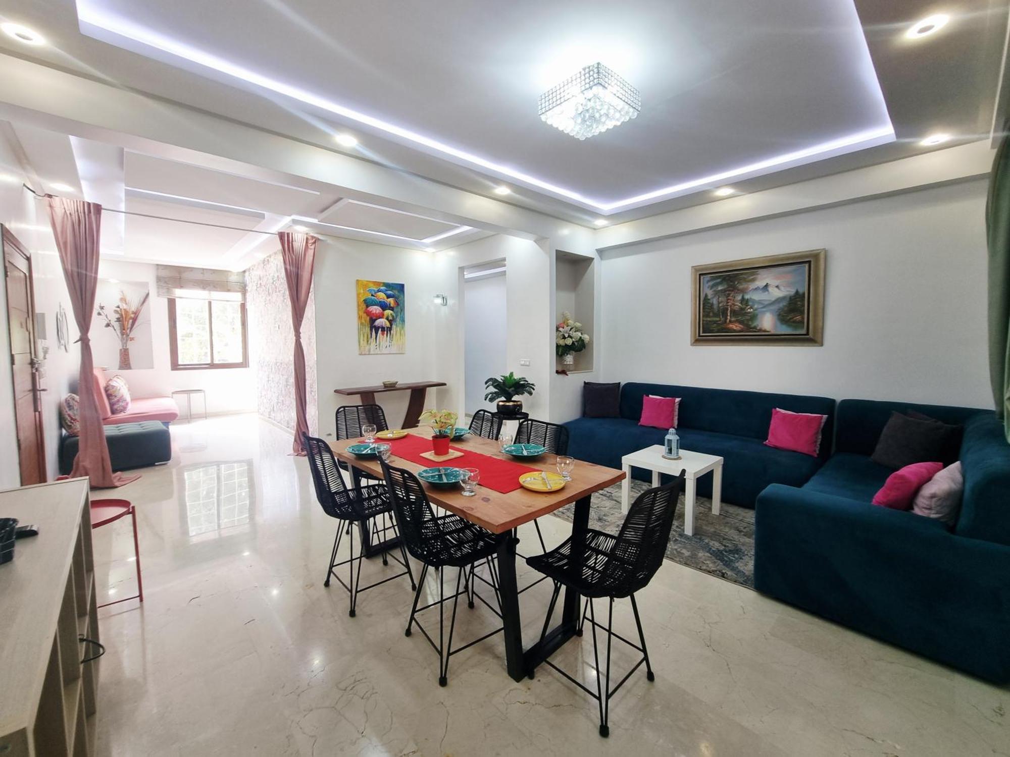 Happy Family With Garden View Casablanca
